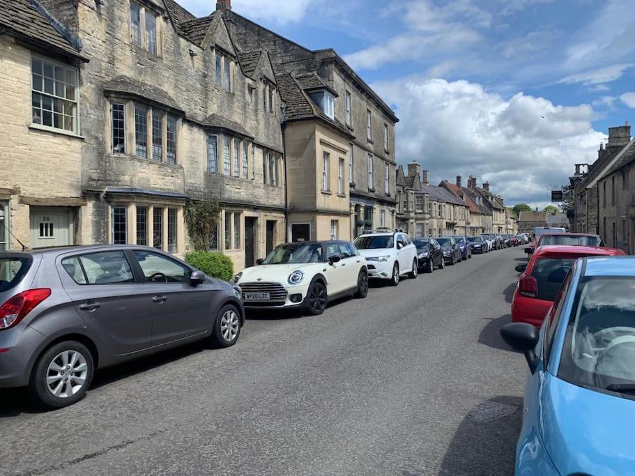 Stylish Cotswolds Retreat Nestled Between Bath And Castle Combe Villa Chippenham  Exterior photo